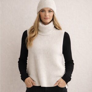 A&F Turtleneck Sweater, S